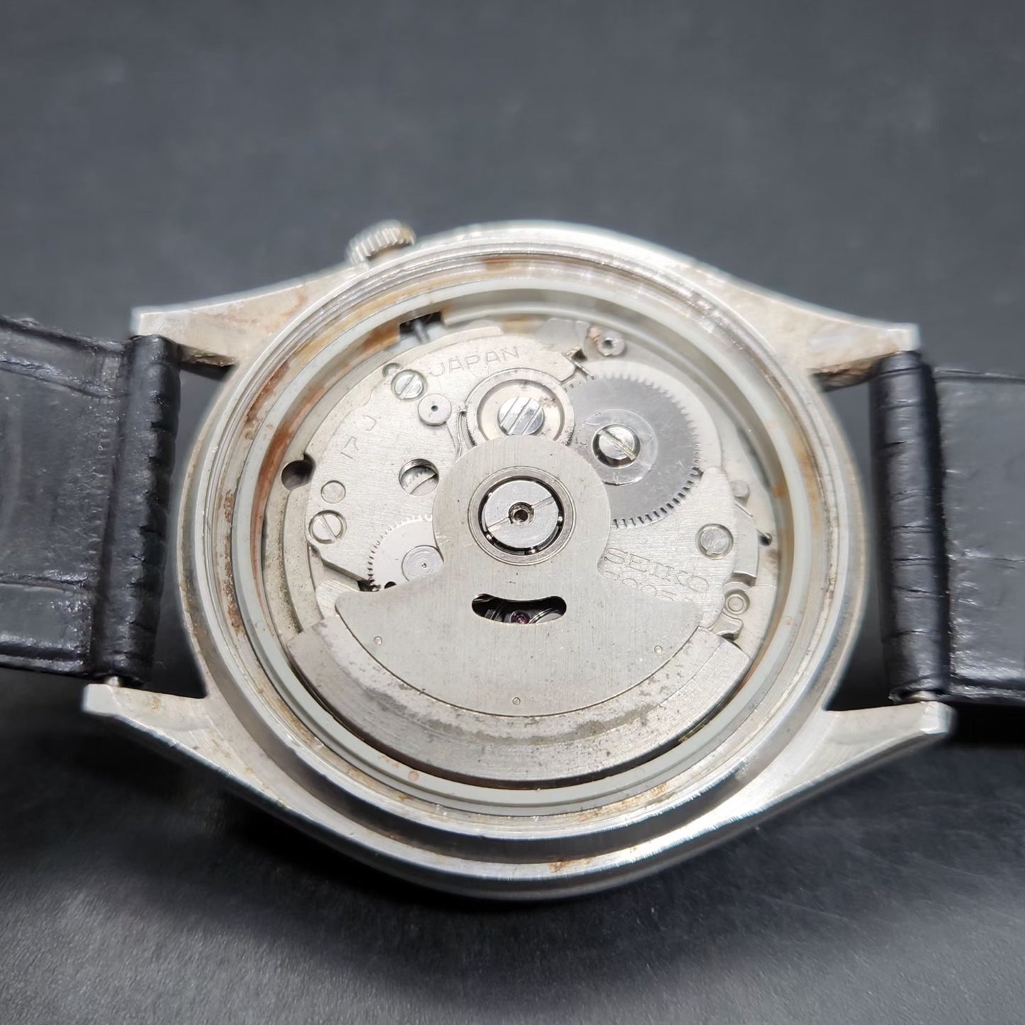 Vintage 1980 Original Seiko 5 Automatic 7009-8590 Repainted Peach Face 17 Jewels Date Japanese Men's Wrist Watch VS39