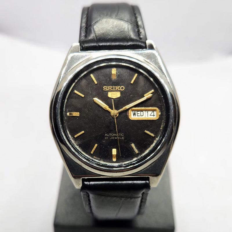 Vintage 1997 Original Seiko 5 Automatic 7s26-8760 Black Face 21 Jewels Day-Date Japanese Men's Wrist Watch SA10