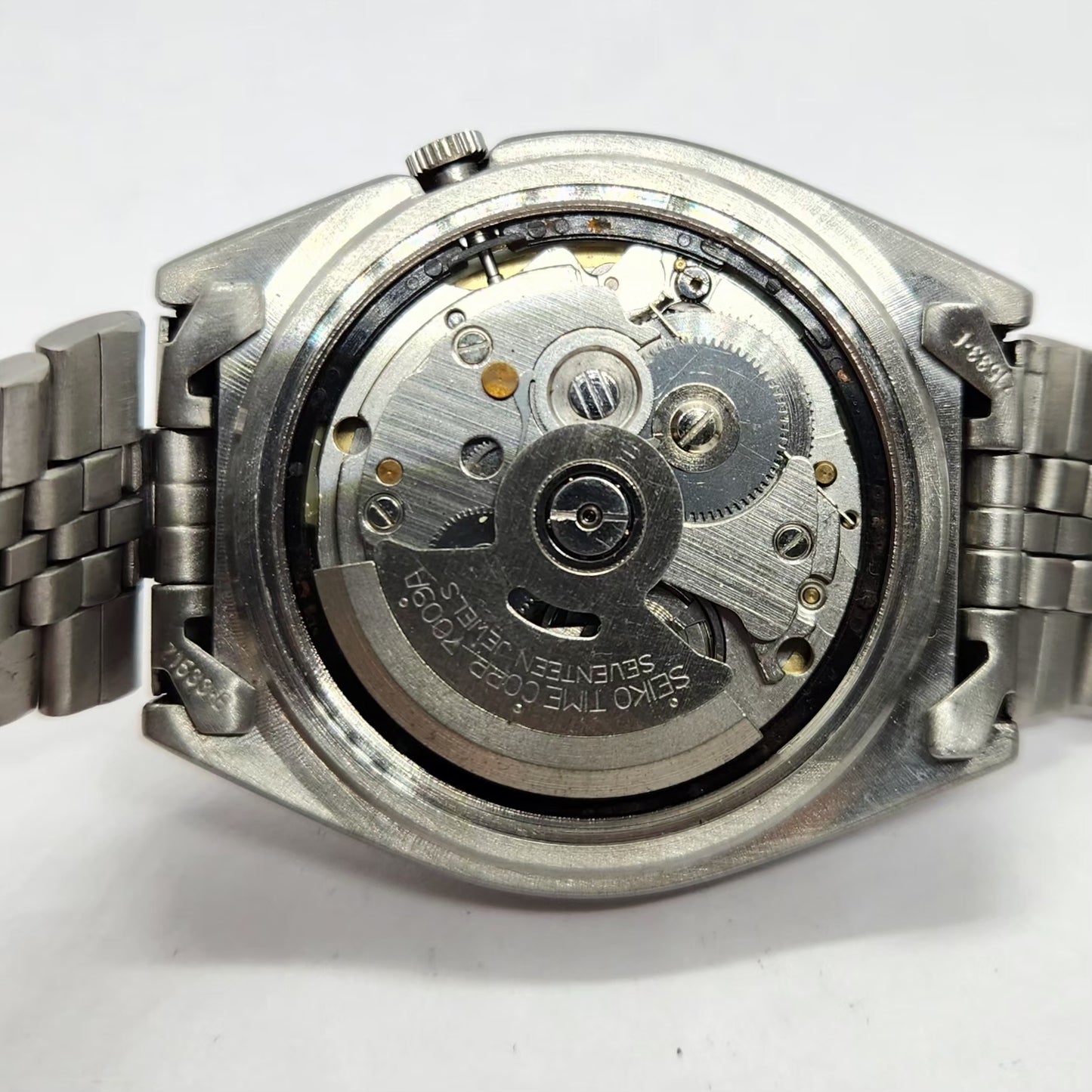Vintage 1976 Original Seiko 5 Automatic 7009-876J Gold Face 17 Jewels Day-Date Japanese Men's Wrist Watch SA27