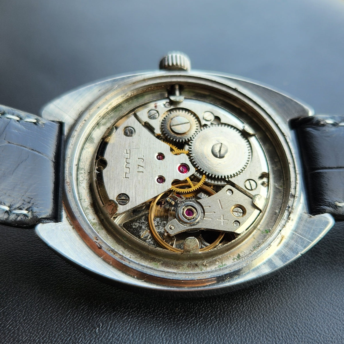 Vintage Original HMT Nishat Hand Winding 17 Jewels Black Face Men's Wrist Watch HM152
