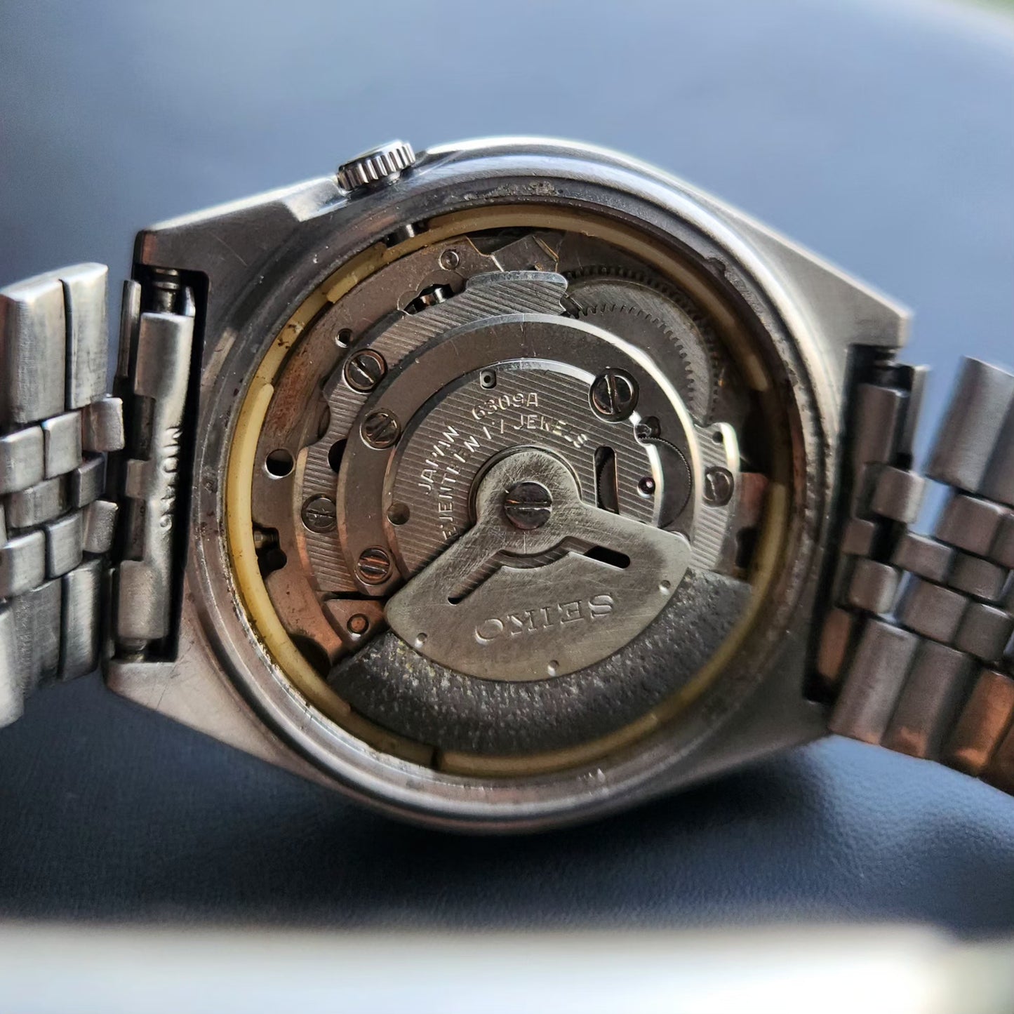 Vintage 1983 Original Seiko 5 Automatic 6309-8830 Black Face 17 Jewels Day-Date Japanese Men's Wrist Watch SK02