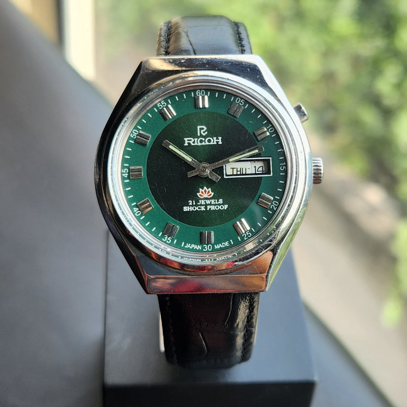 Vintage Ricoh R31 Automatic Green Face New Strap 21 Jewels Day-Date Men's Wrist Watch R124