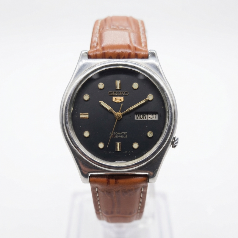 Vintage 1976 Original Seiko 5 Automatic 7019-8180 black face 21 Jewels Day-Date Japanese Men's Wrist Watch OG34