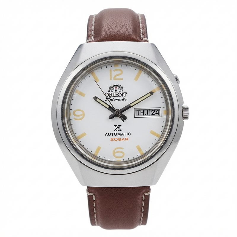 Vintage Mod Orient Automatic 46941 21 Jewels White Face Day-Date Men's Wrist Watch OR01