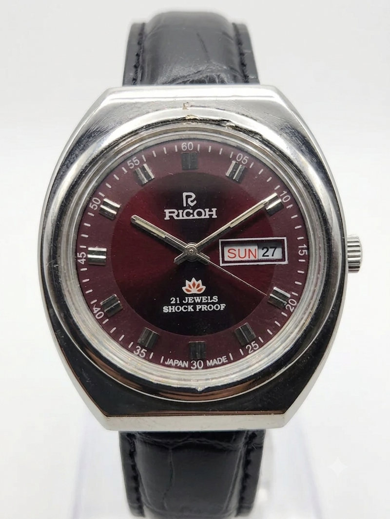 Vintage Ricoh R31 Automatic Red Face New Strap 21 Jewels Day-Date Men's Wrist Watch AS37