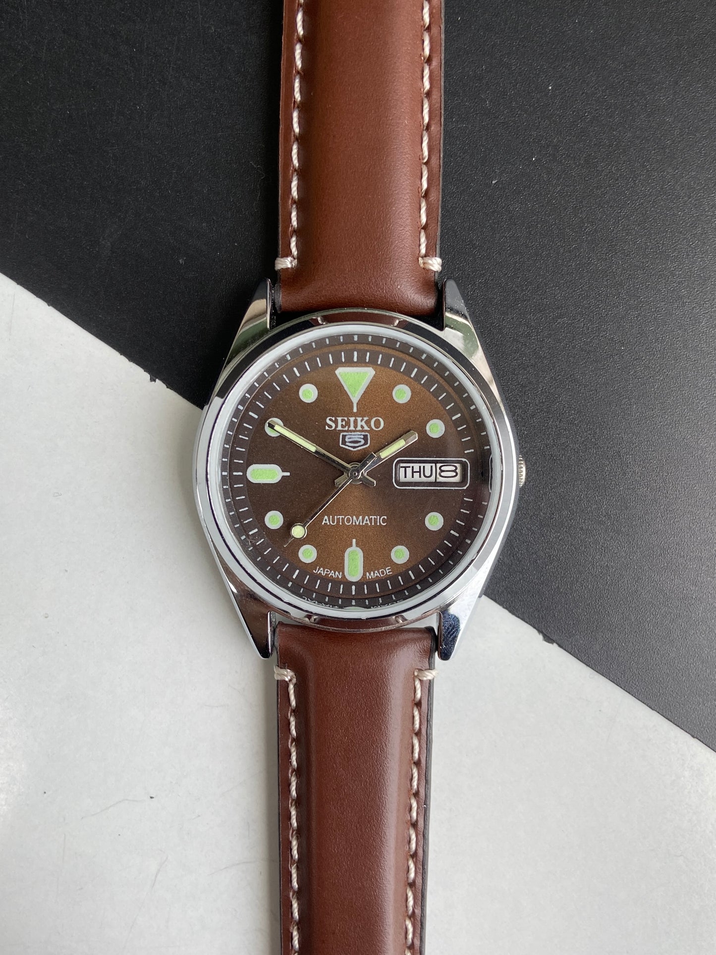Vintage Mod Seiko 5 Automatic 6309A 17 Jewels Japan Men's Day-Date Brown Face Wrist Watch E50