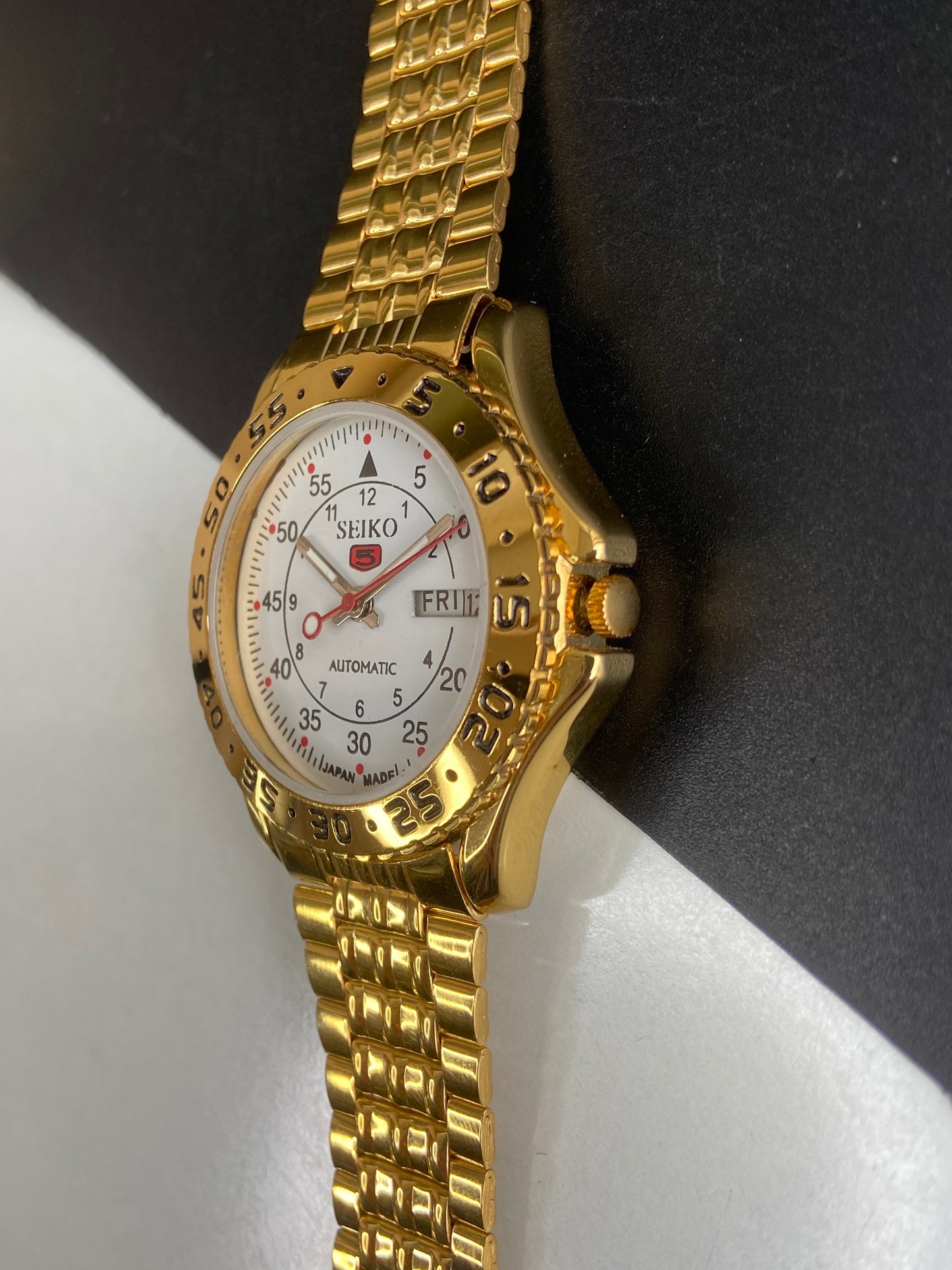 Vintage Seiko 5 Automatic 17 Jewels Cal. 6309 White Face Fix Bezel Gold Plated Men's Wrist Watch E69