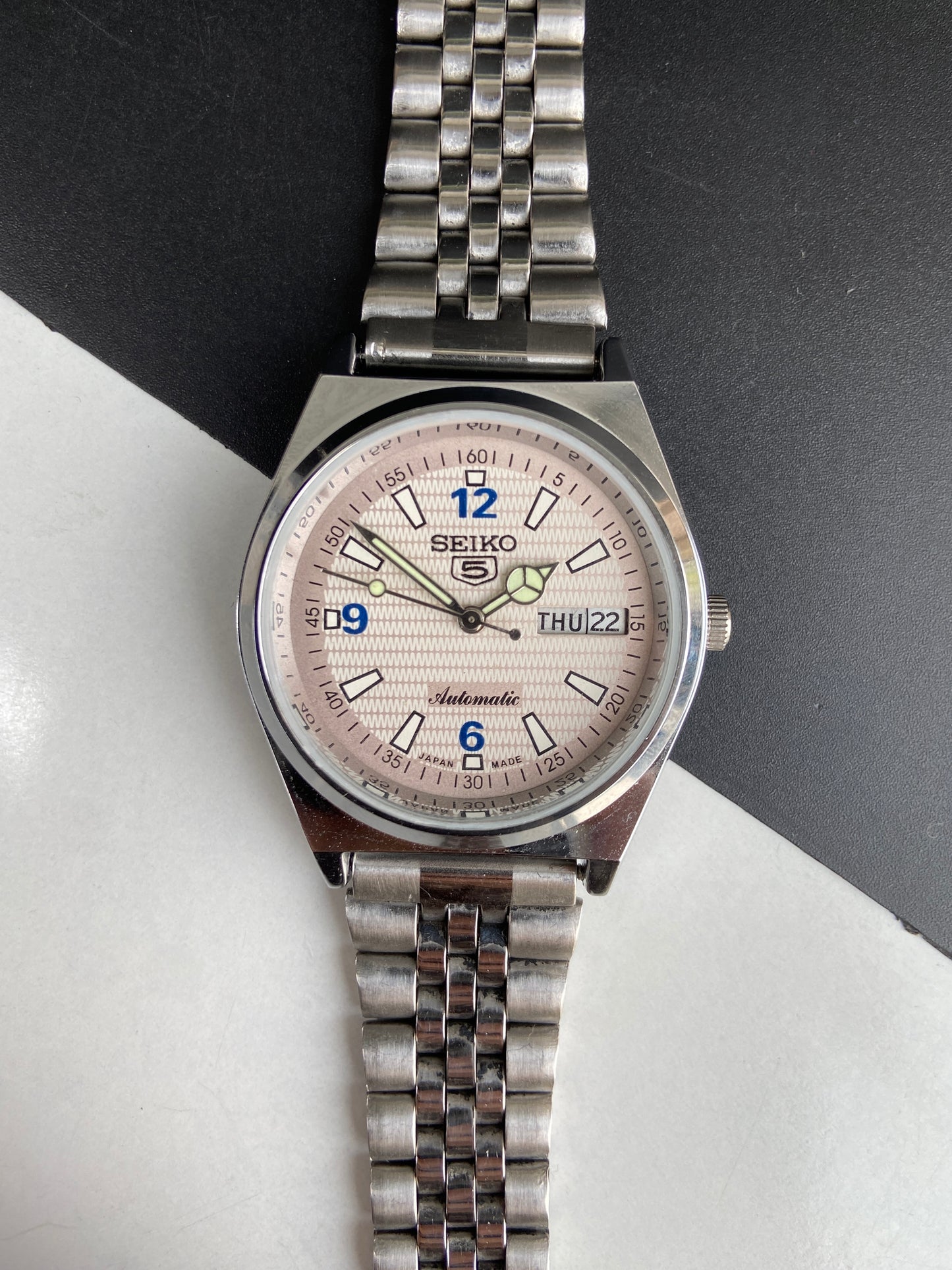 Vintage Mod Seiko 5 Automatic 6309A 17 Jewels Japan Men's Day-Date White Face Wrist Watch E73
