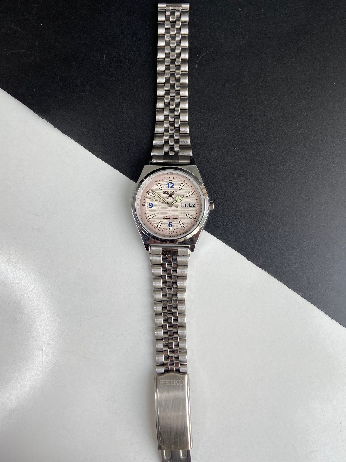 Vintage Mod Seiko 5 Automatic 6309A 17 Jewels Japan Men's Day-Date White Face Wrist Watch E73