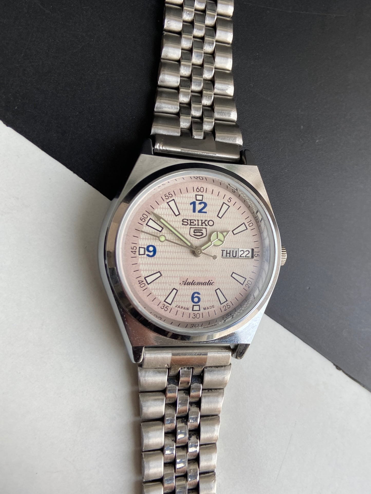Vintage Mod Seiko 5 Automatic 6309A 17 Jewels Japan Men's Day-Date White Face Wrist Watch E73