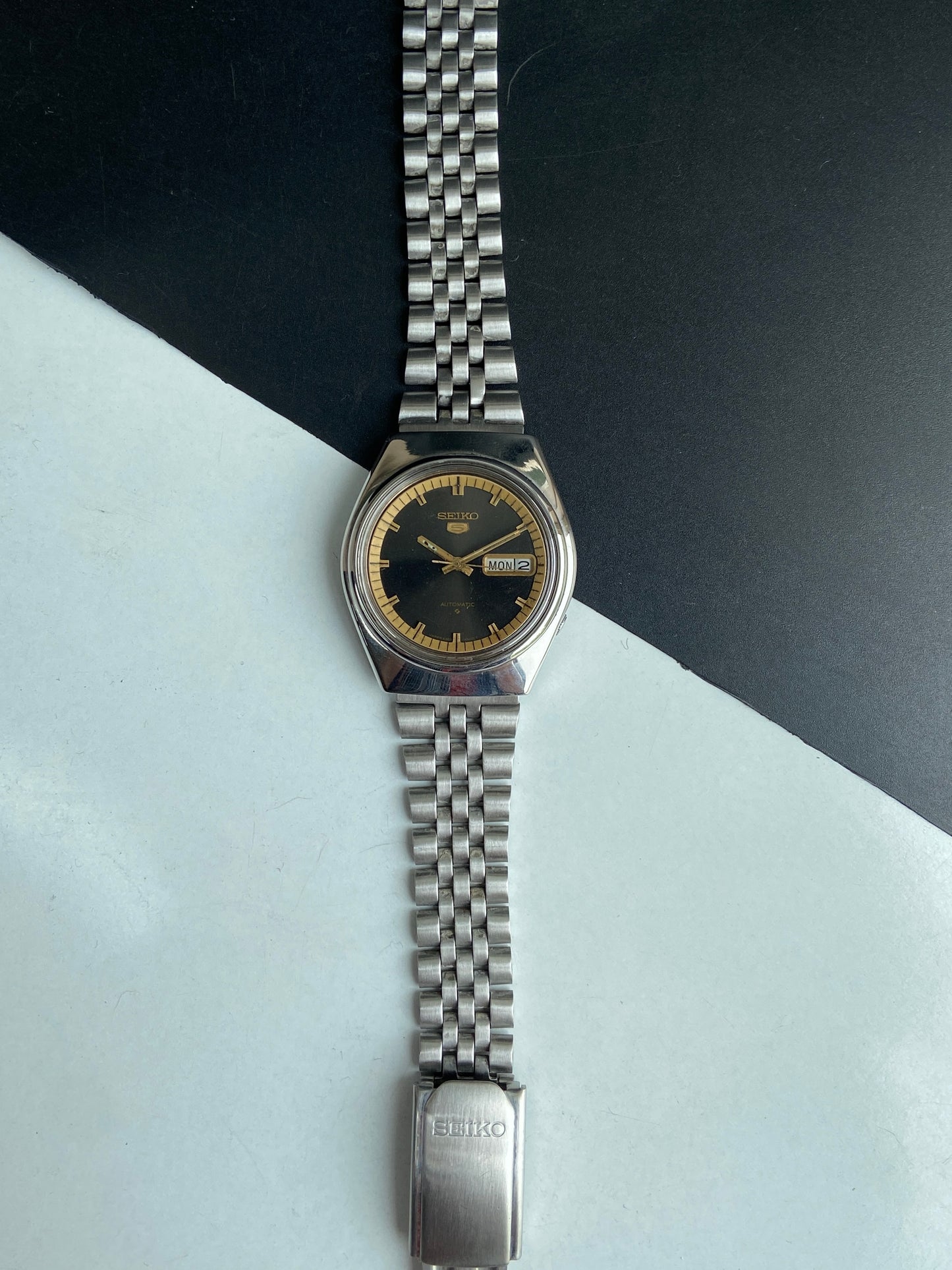 Vintage 1979 Original Seiko 5 Automatic 6309-8500 Black Face Day-Date Japanese Men's Wrist Watch E78