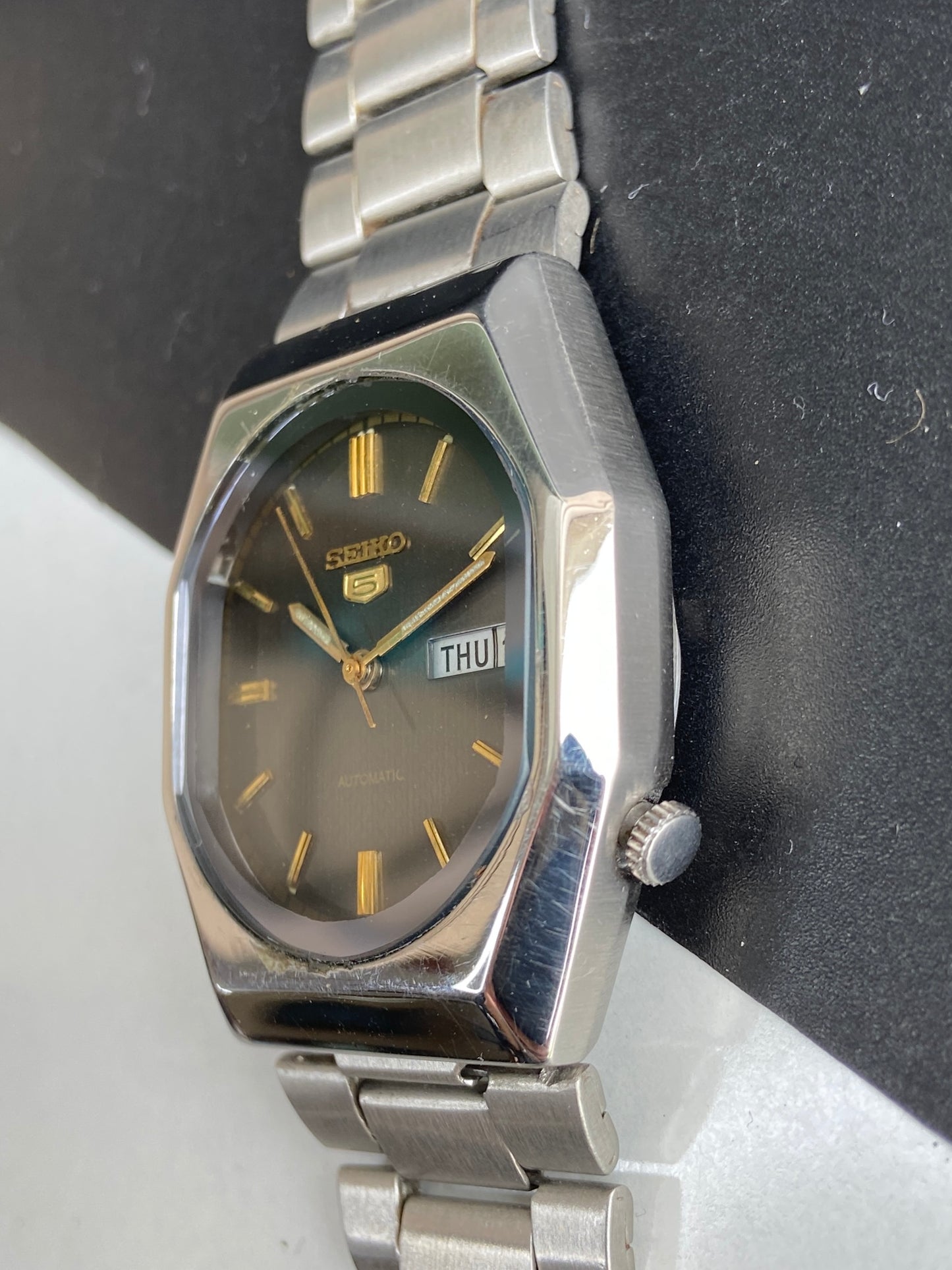Vintage 1981 Original Seiko 5 Automatic 6309-5500 Black Face Day-Date Japanese Men's Wrist Watch E80