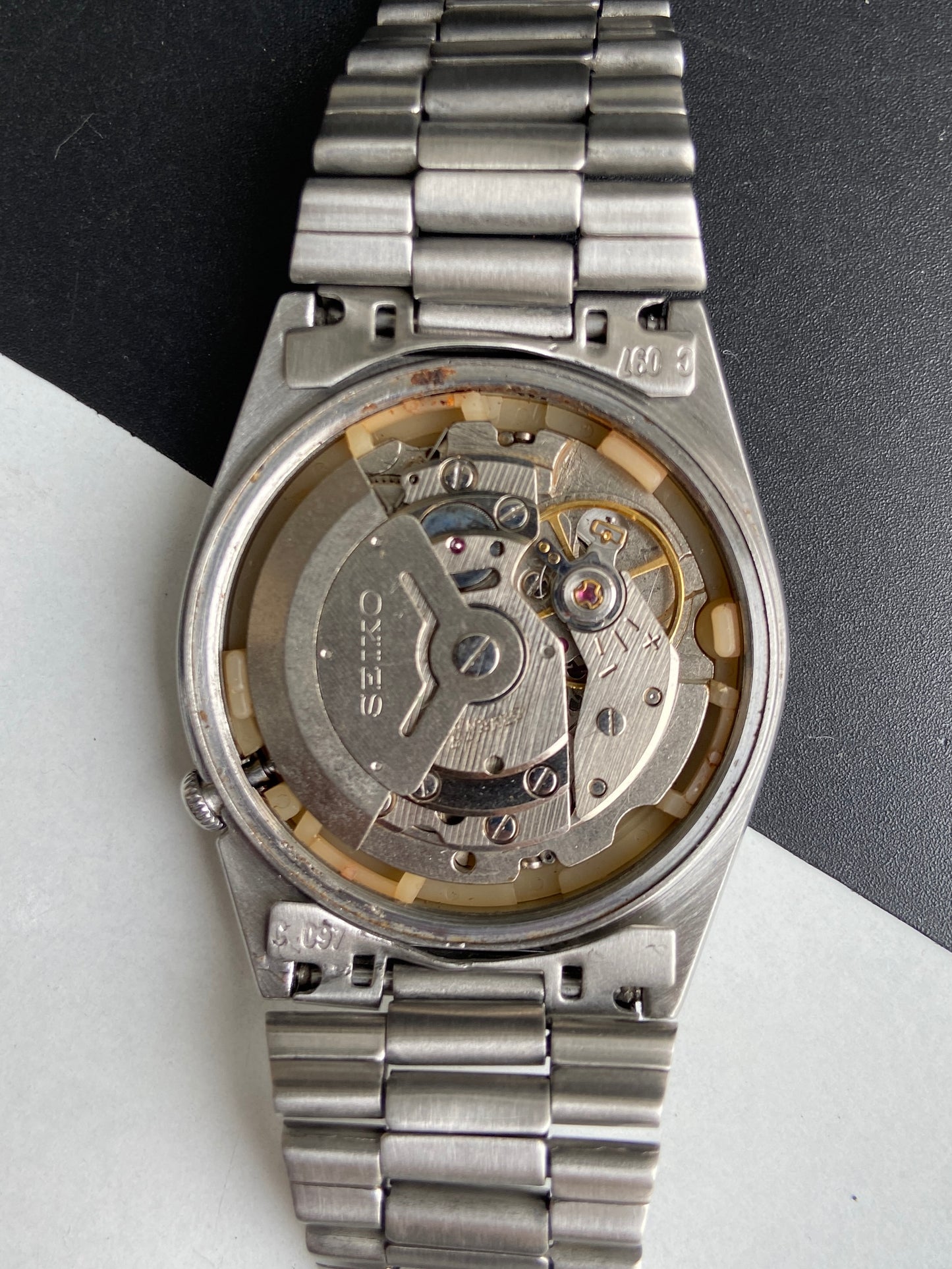 Vintage 1982 Original Seiko 5 Automatic 6309-8230 Gray Face 17 Jewels Day-Date Japanese Men's Wrist Watch E81