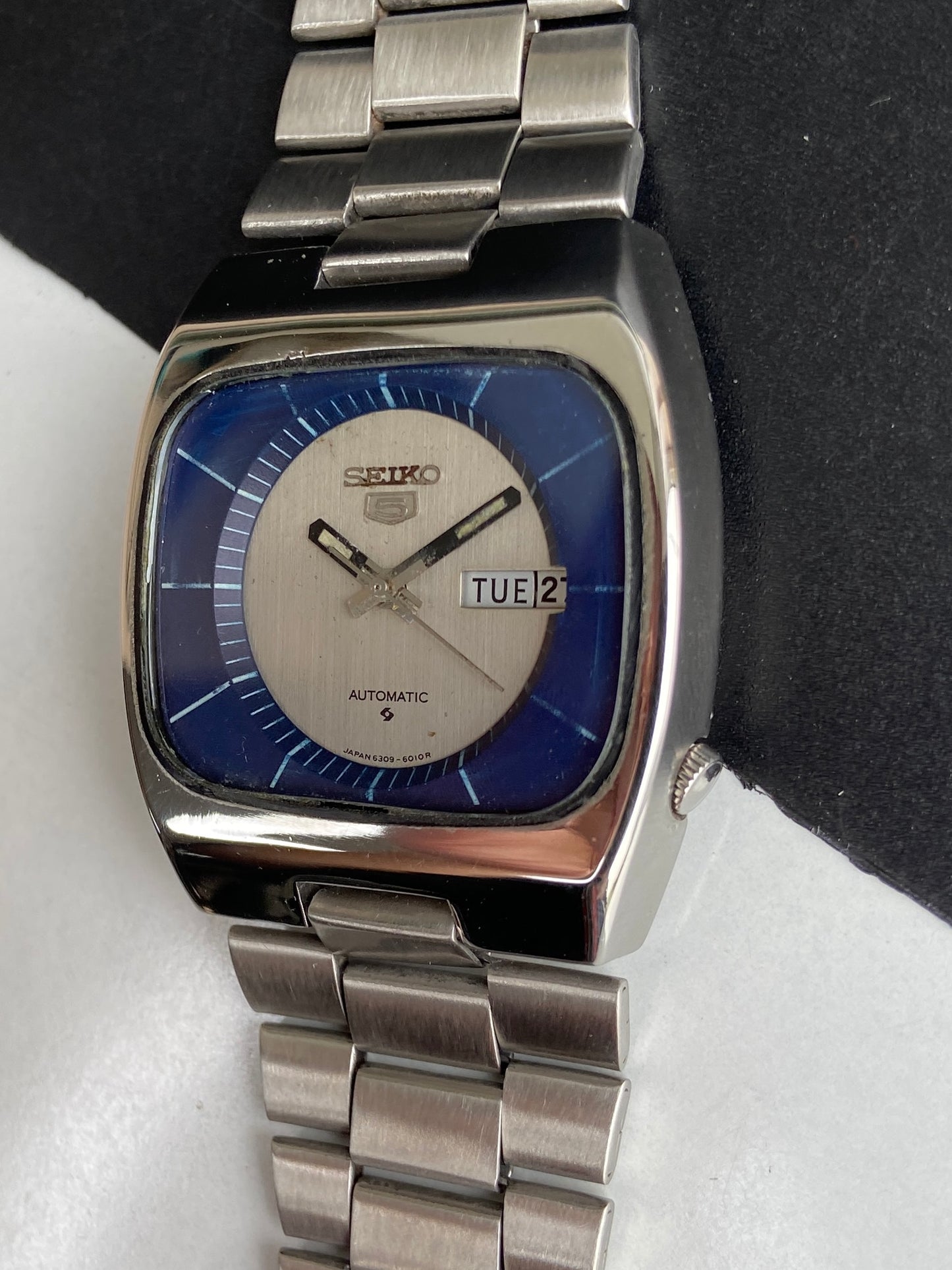 Vintage 1988 Original Seiko 5 Automatic 6309-601A Silver Face 17 Jewels Day-Date Japanese Men's Wrist Watch E84