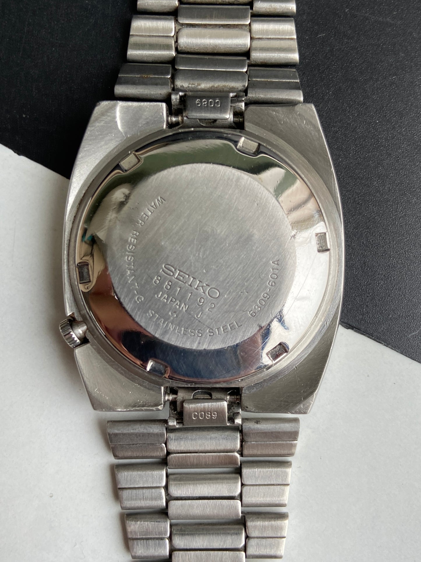 Vintage 1988 Original Seiko 5 Automatic 6309-601A Silver Face 17 Jewels Day-Date Japanese Men's Wrist Watch E84
