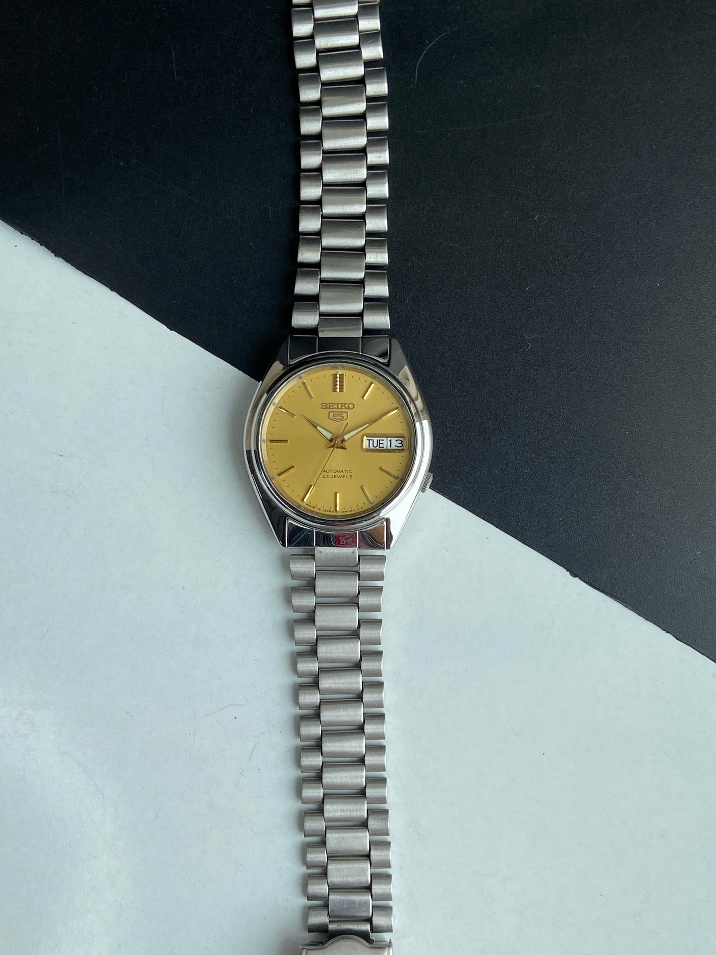 Vintage 1998 Original Seiko 5 Automatic 7S36-6080 Golden Face 23 Jewels Day-Date Japanese Men's Wrist Watch E85