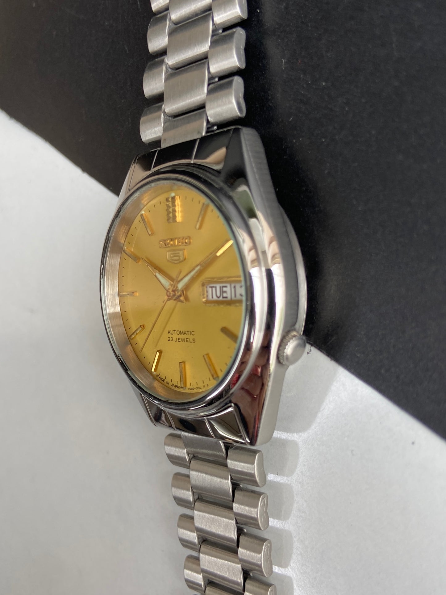 Vintage 1998 Original Seiko 5 Automatic 7S36-6080 Golden Face 23 Jewels Day-Date Japanese Men's Wrist Watch E85