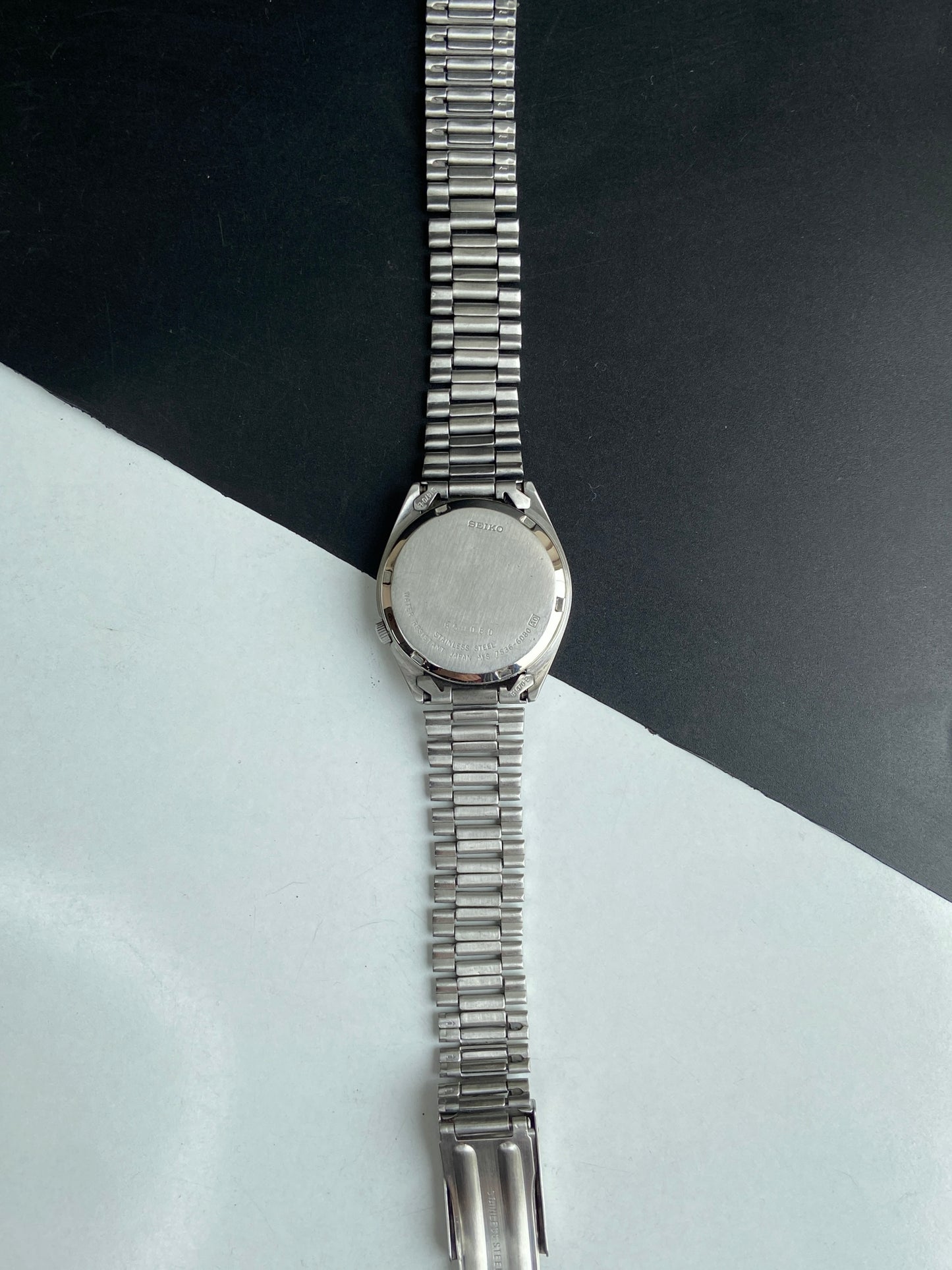 Vintage 1998 Original Seiko 5 Automatic 7S36-6080 Golden Face 23 Jewels Day-Date Japanese Men's Wrist Watch E85