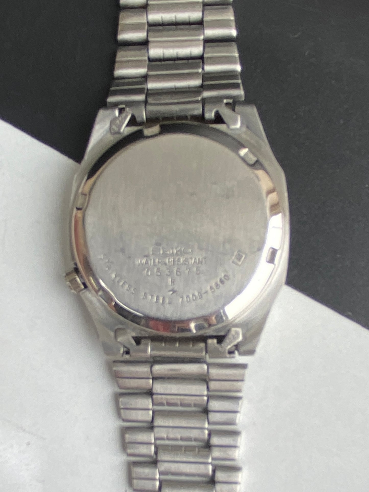 Vintage 1980 Original Seiko 5 Automatic 7009-5860 Golden Face 17 Jewels Day-Date Japanese Men's Wrist Watch E92