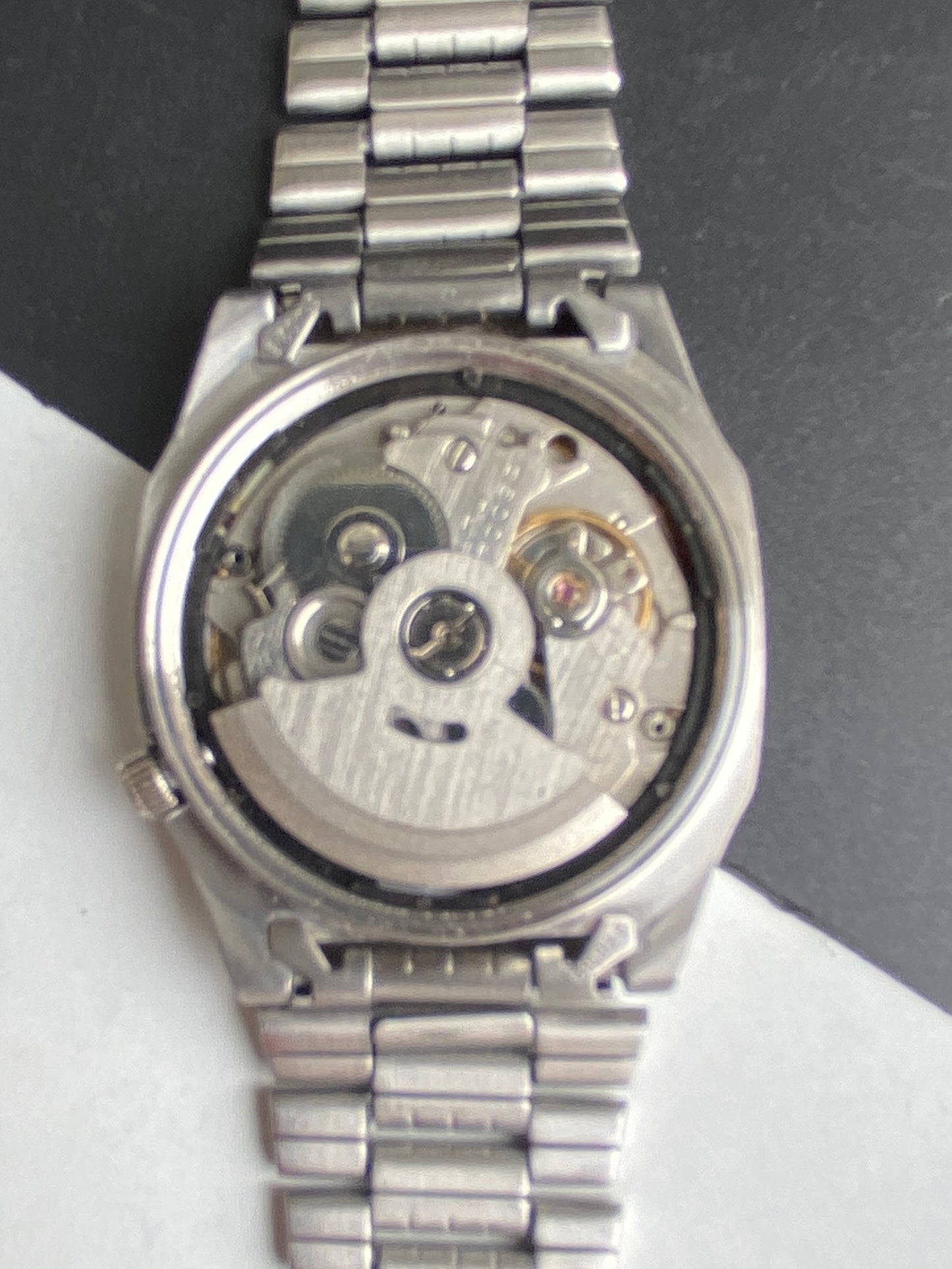 Vintage 1980 Original Seiko 5 Automatic 7009-5860 Golden Face 17 Jewels Day-Date Japanese Men's Wrist Watch E92