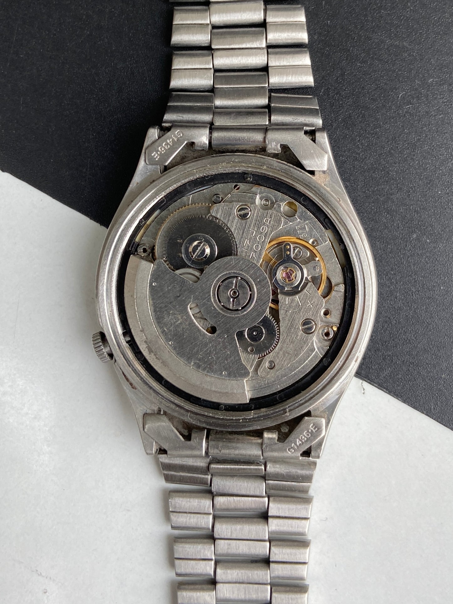 Vintage 1980 Original Seiko 5 Automatic 7009-3170 Golden Face 17 Jewels Day-Date Japanese Men's Wrist Watch E94