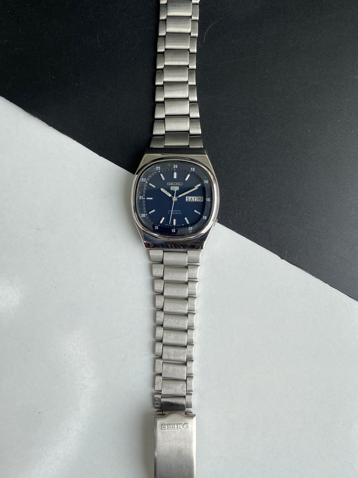 Vintage 1979 Original Seiko 5 Automatic 6319-6020 Black Face 21 Jewels Day-Date Japanese Men's Wrist Watch E98