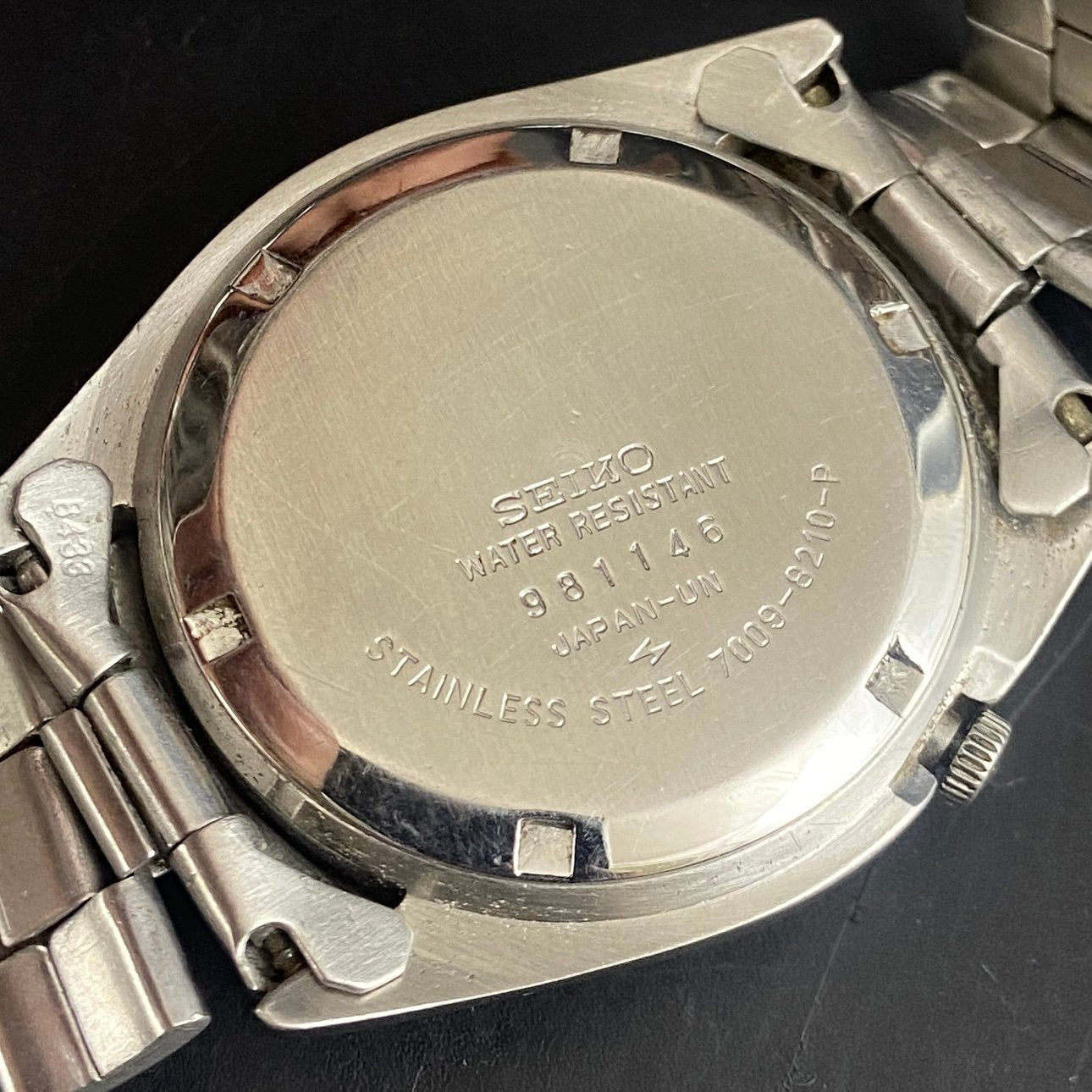 Vintage Original Seiko 5 Automatic Silver Face Cal. 7009 Men's Wrist Watch Serviced.