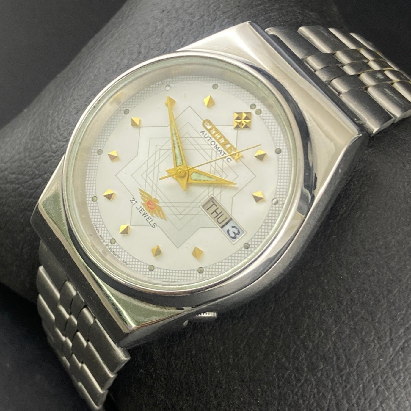 Vintage Original Citizen White face Cal. 8200 Automatic 21 Jewels Men,s Wrist Watch