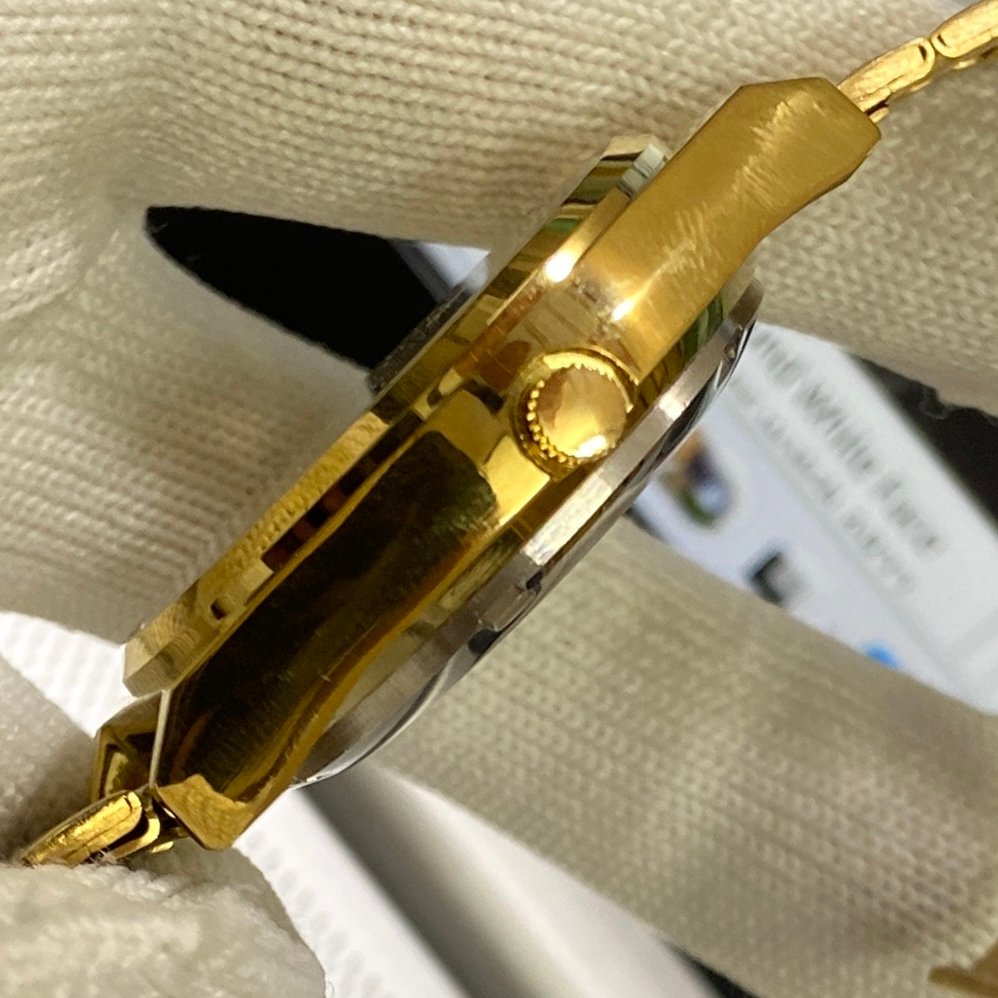 Vintage Seiko 5 Gold Plated Automatic17Jewels Cal. 6309 Golden Face Men's Wrist Watch SC05