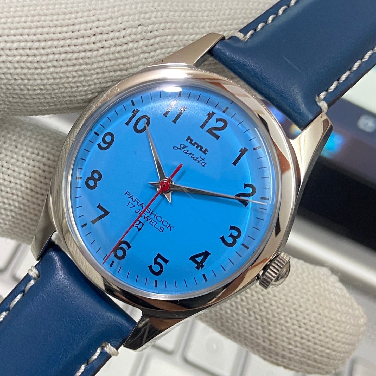 Vintage HMT Janata Hand Winding 17 Jewels Blue Face Blue Band Men's Wrist Watch B24