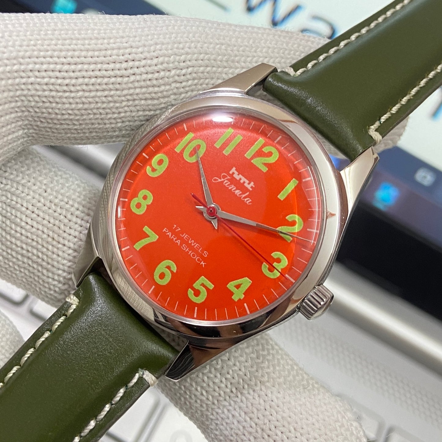 Vintage HMT Janata Hand Winding 17 Jewels Orange Face Green Band Men's Wrist Watch B26