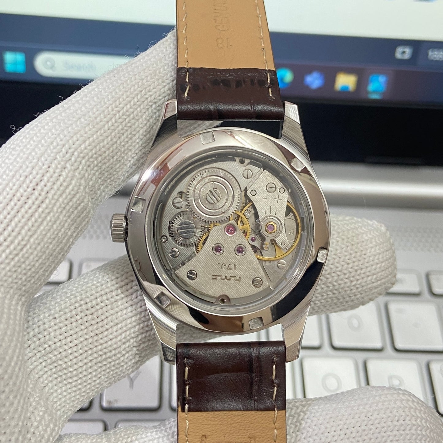 Vintage HMT Janata Hand Winding 17 Jewels Pink Face Brown Band Men's Wrist Watch B28