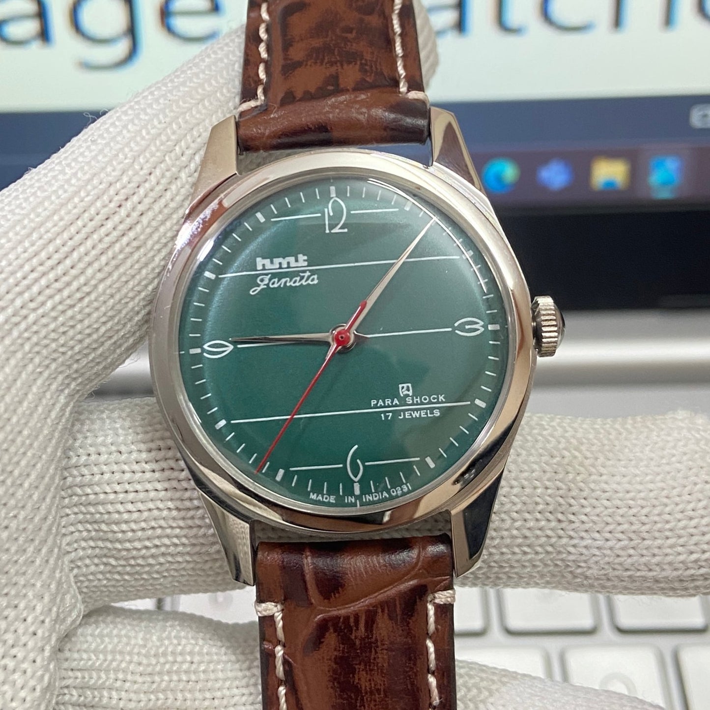 Vintage HMT Janata Hand Winding 17 Jewels Green Face Brown Band Men's Wrist Watch B29