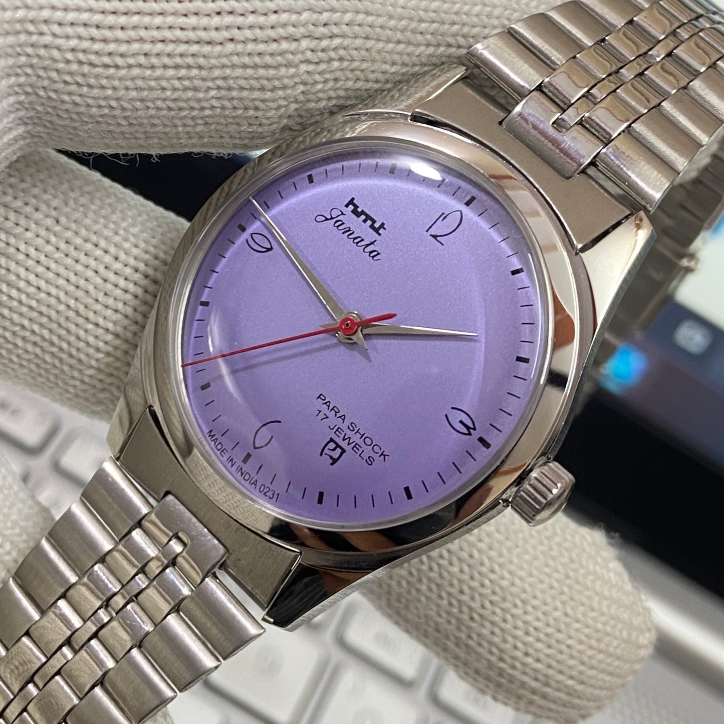 Vintage HMT Janata Hand Winding 17 Jewels Purple Face Men's Wrist Watch B33