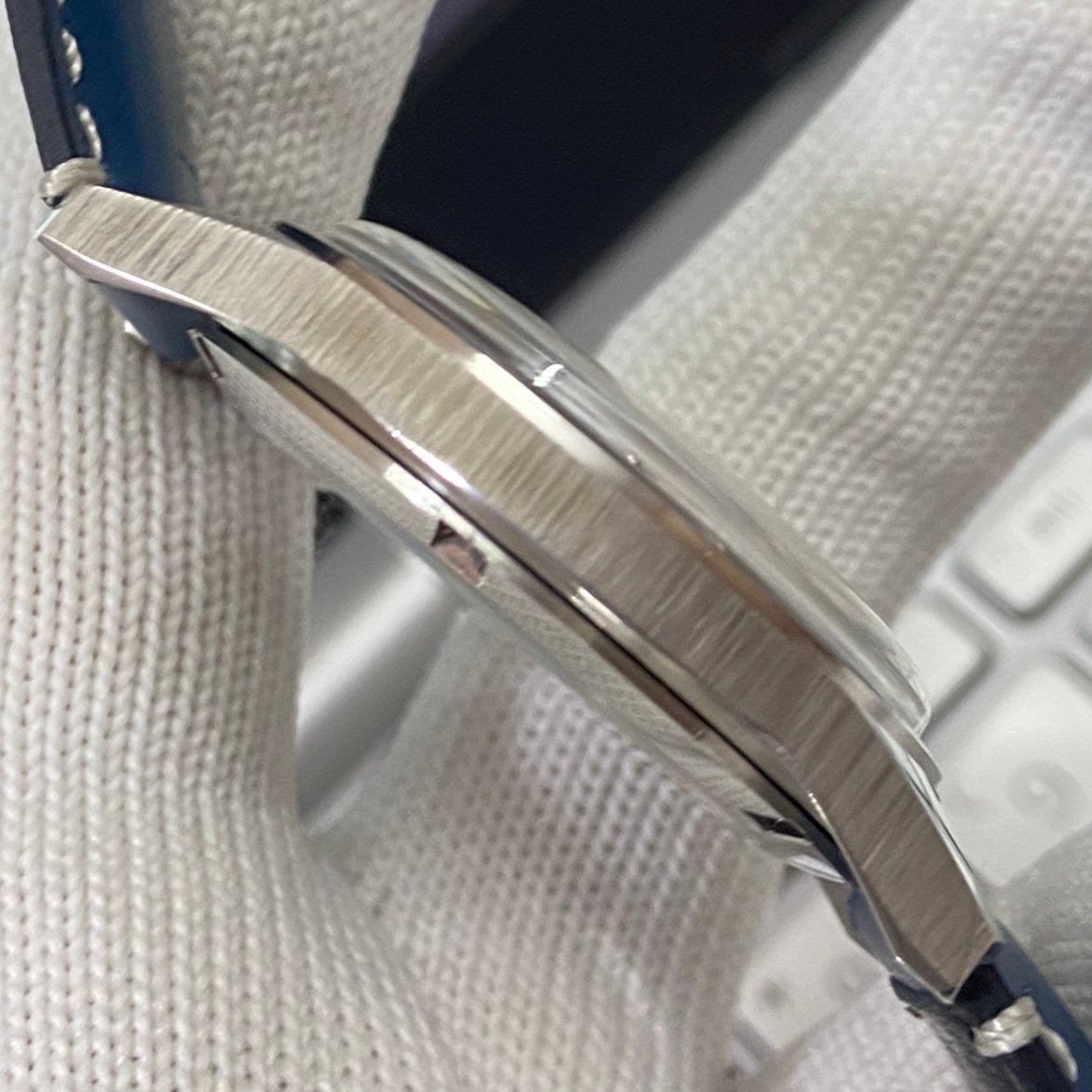 Vintage HMT Gandaberunda Hand Winding 17 Jewels Blue Face Blue Band Men's Wrist Watch B38