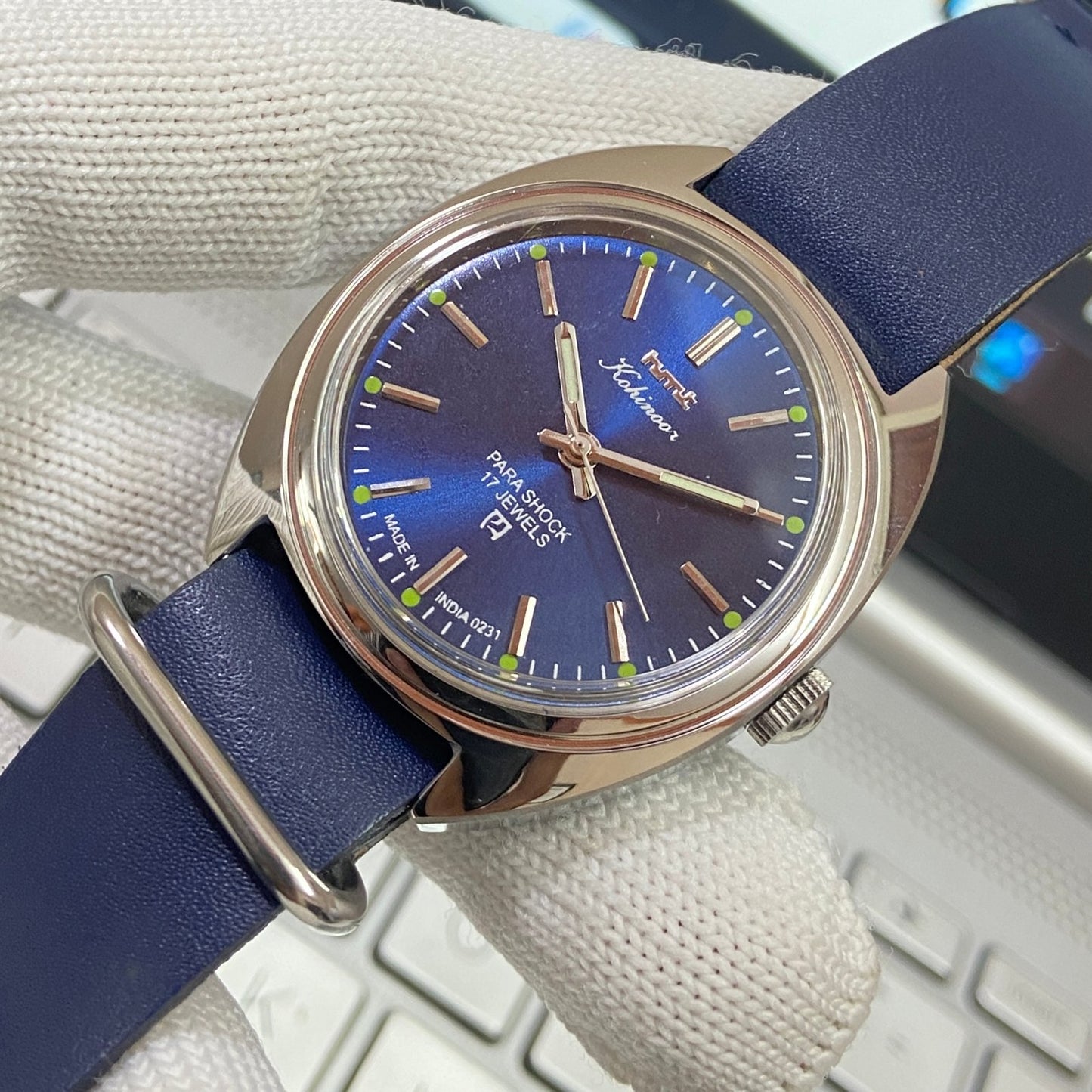 Vintage HMT Kohinoor Hand Winding 17 Jewels Blue Face Blue Nato Band Men's Wrist Watch B59