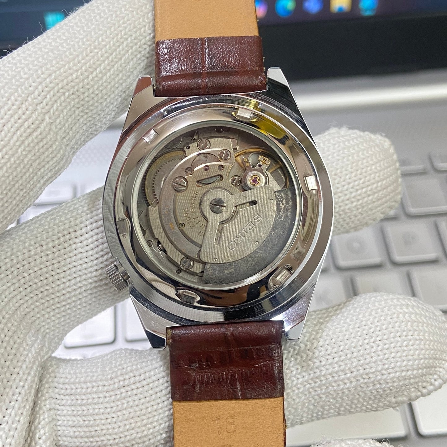 Vintage Seiko 5 Automatic 17 Jewels Cal. 6309 Golden Face Brown Band B80
