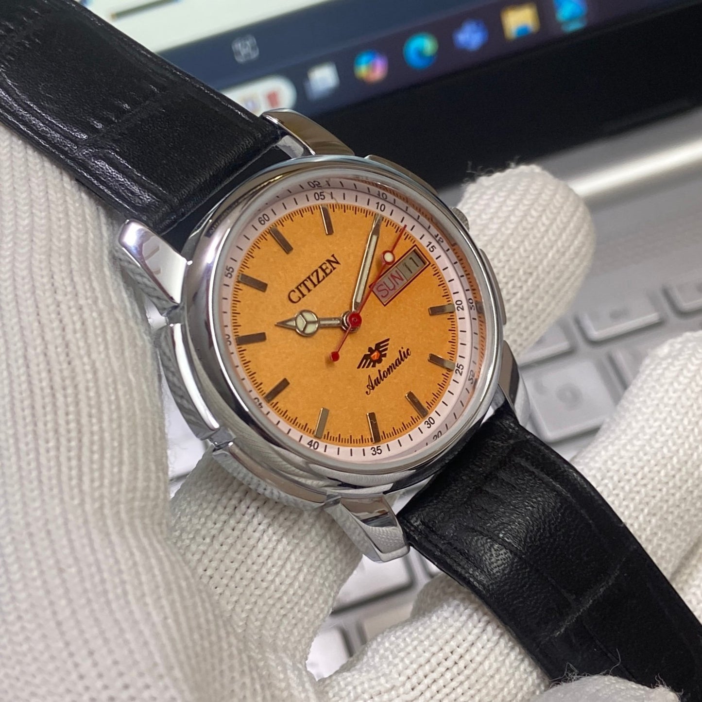 Vintage Citizen Automatic 21 Jewels Orange Face Black Band B85