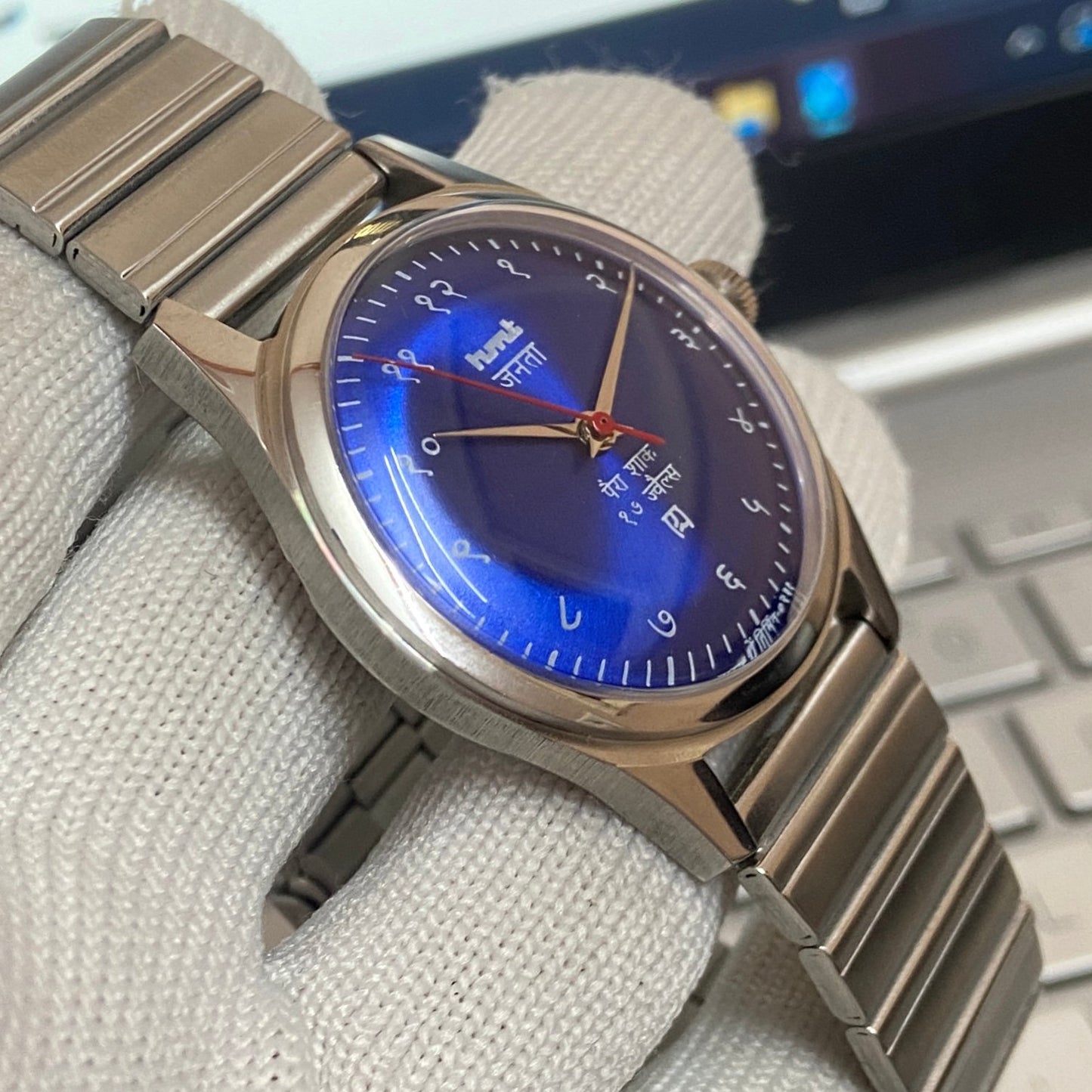Vintage HMT Devanagari Hand Winding 17 Jewels Blue Face Men's Wrist Watch C36