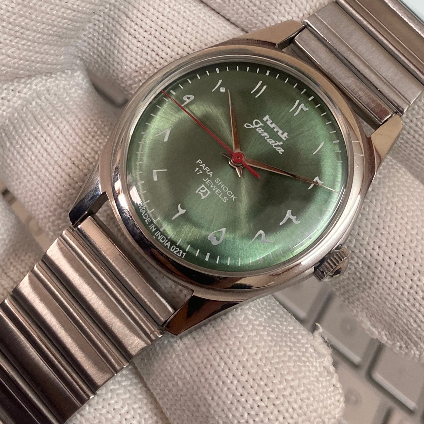 Vintage HMT Janata Urdu Hand Winding 17 Jewels Green Face Men's Wrist Watch C39