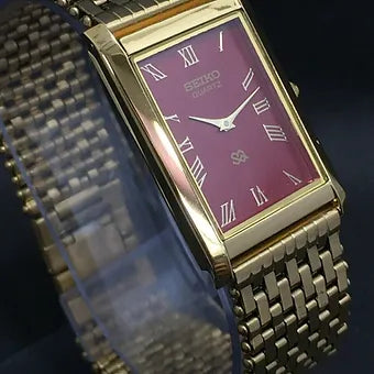 Seiko Slim Rectangular Quartz Red Face Looser Chain Not Adjustable Men's Wrist Watch C61