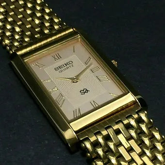 Seiko Slim Rectangular Quartz Golden Face Looser Chain Not Adjustable Men's Wrist Watch C62
