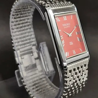 Seiko Slim Rectangular Quartz Red Face Looser Chain Not Adjustable Men's Wrist Watch C64