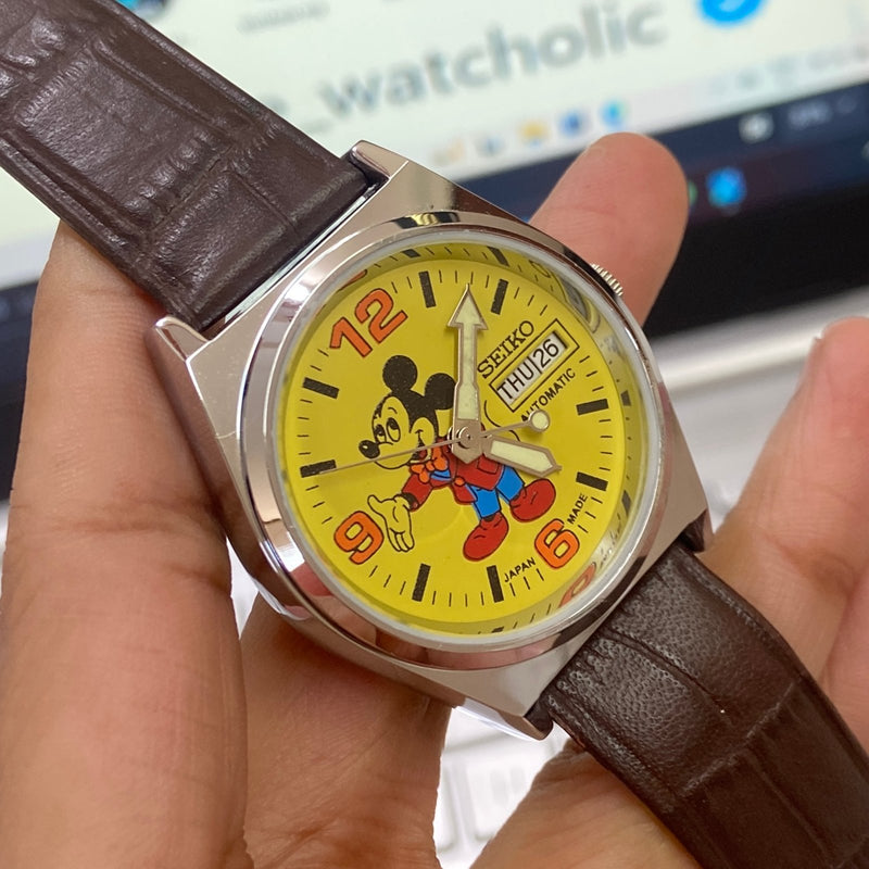 Vintage MOD Seiko 5 Automatic 21 Jewels Cal. 6319 Yellow Face Brown Band Day-Date Men's Wrist Watch D49