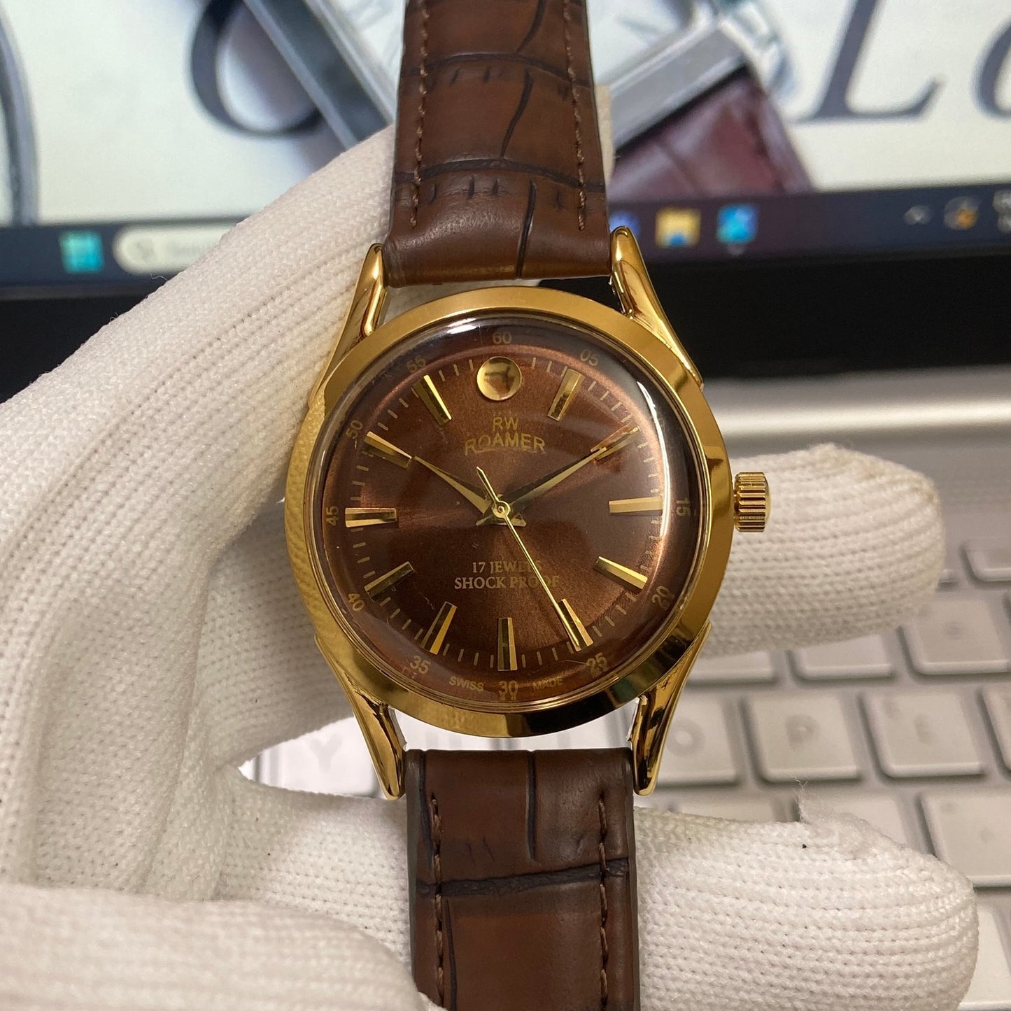 Vintage Roamer Brown Face Golden Case Mechanical Hand Winding 17 jewels Brown Leather Strap Men's Wrist Watch D67