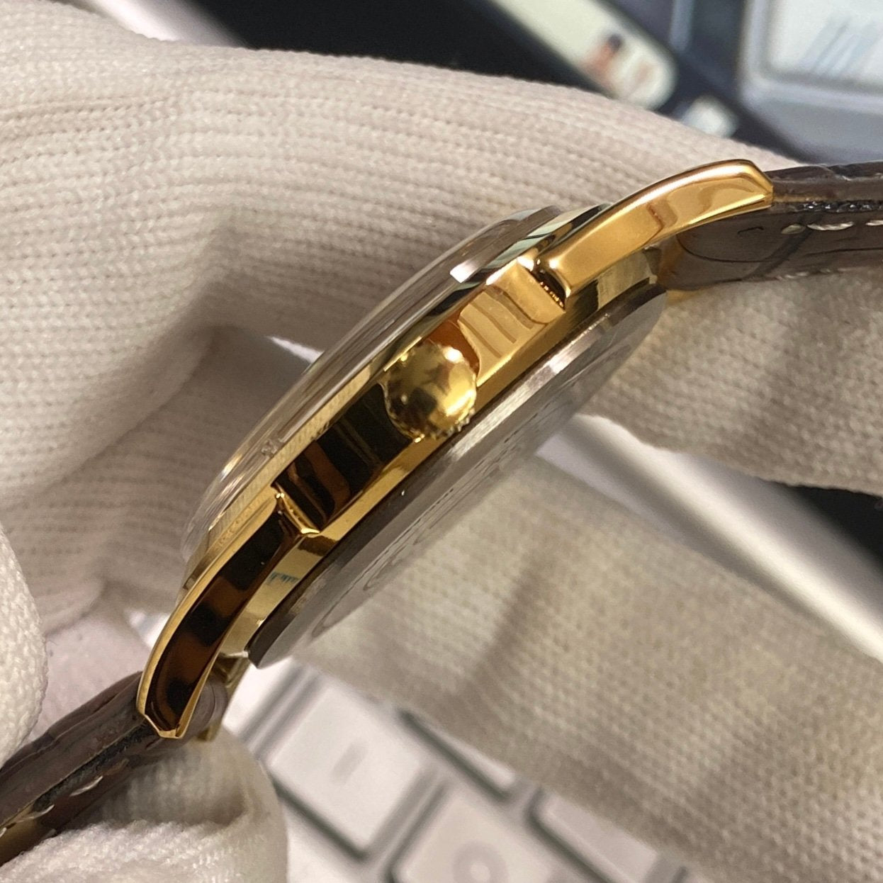 Vintage Roamer Brown Face Golden Case Mechanical Hand Winding 17 jewels Brown Leather Strap Men's Wrist Watch D67
