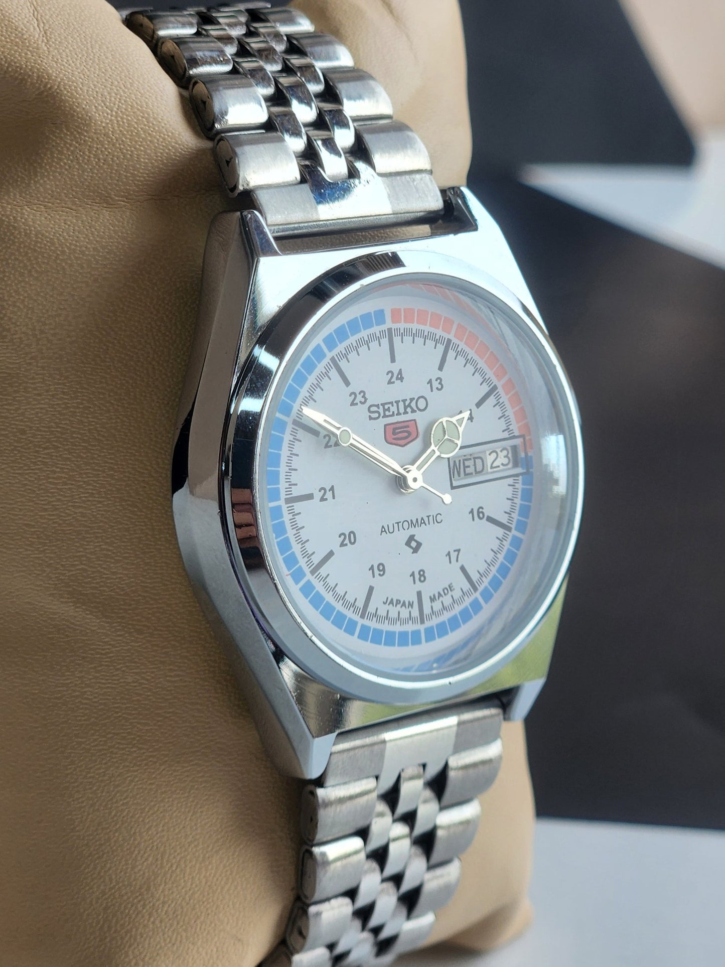Vintage Mod Seiko 5 Automatic 6309A 17 Jewels Japan Men's Day-Date White Face Wrist Watch E25