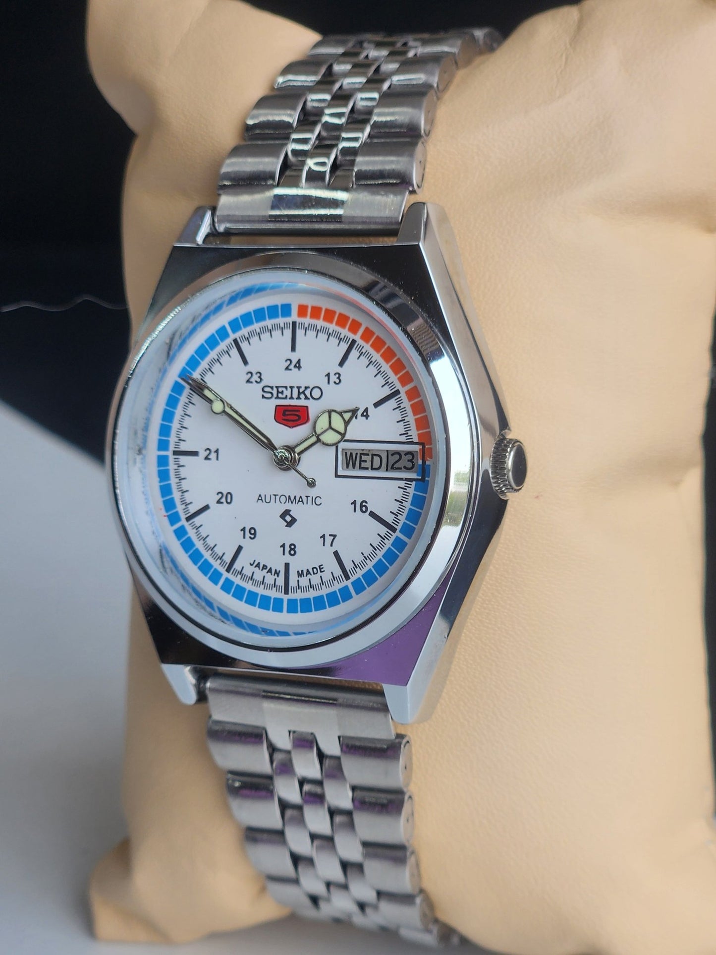 Vintage Mod Seiko 5 Automatic 6309A 17 Jewels Japan Men's Day-Date White Face Wrist Watch E25