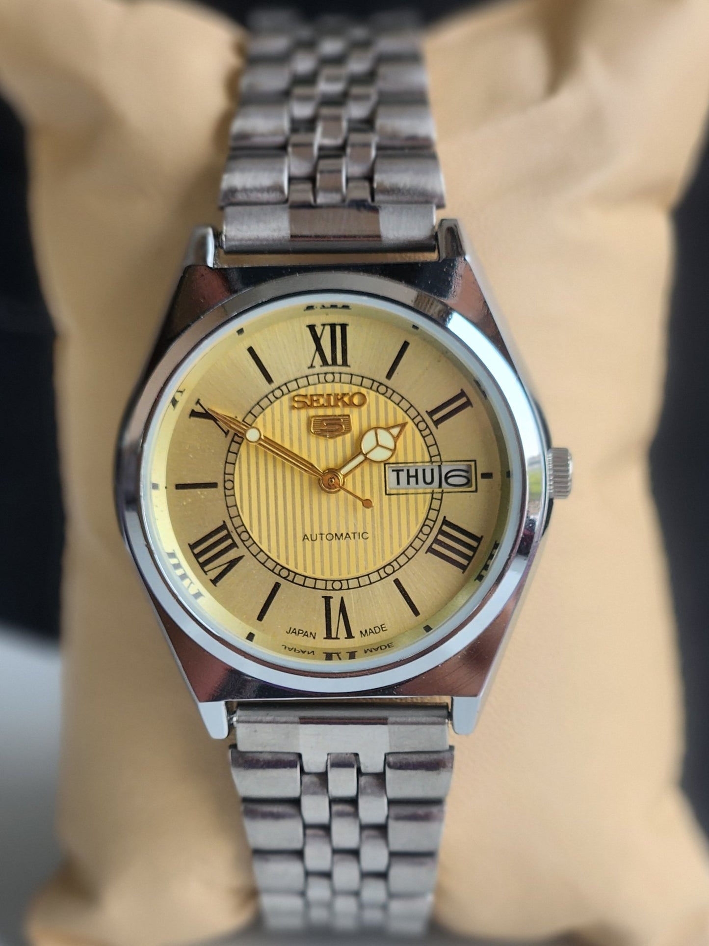 Vintage Mod Seiko 5 Automatic 6309A 17 Jewels Japan Men's Day-Date Golden Face Wrist Watch E29