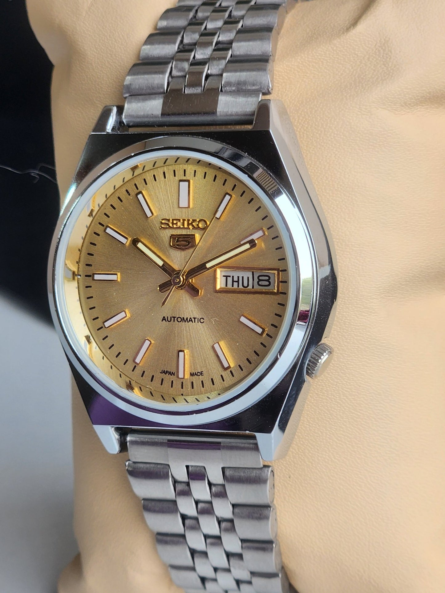 Vintage Mod Seiko 5 Automatic 6309A 17 Jewels Japan Men's Day-Date Golden Face Wrist Watch E30